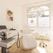 Schoenheits-Hand-Werk - Privatpraxis für Ästhetische Medizin und Chirugie - GALLERY