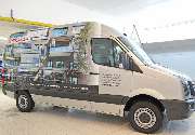 Schrader-Kamin Werbetechnik - Fahrzeugbeschriftung - Vollfolierung eines Transporters. Produziert von Schrader-Kamin Werbetechnik aus Vlotho.