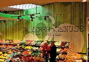 Schrader-Kamin Werbetechnik - Innenwerbung - Ladenausstattung eines Supermarktes. Wandverkleidung. Produziert von Schrader-Kamin Werbetechnik aus Vlotho.