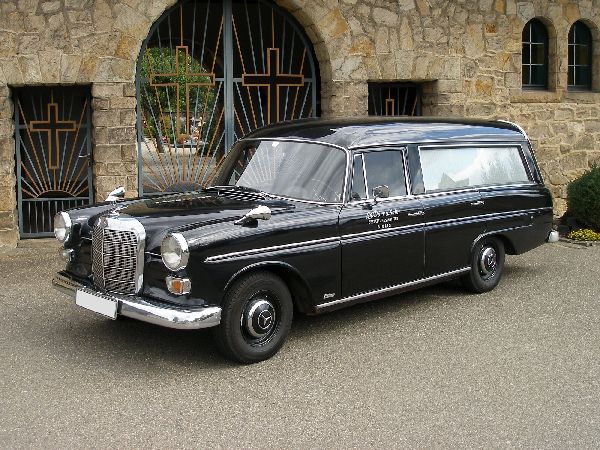 Schreinerei & Bestattungen Dörr - GALLERY