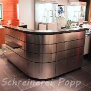 Ladenbau Kassentresen