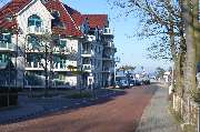 Schülerhilfe Nachhilfe Timmendorf/Travemünde - Außenansicht der Schülerhilfe Timmendorf/Travemünde von Weitem