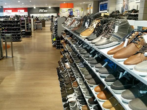 SCHUH OKAY - GALLERY