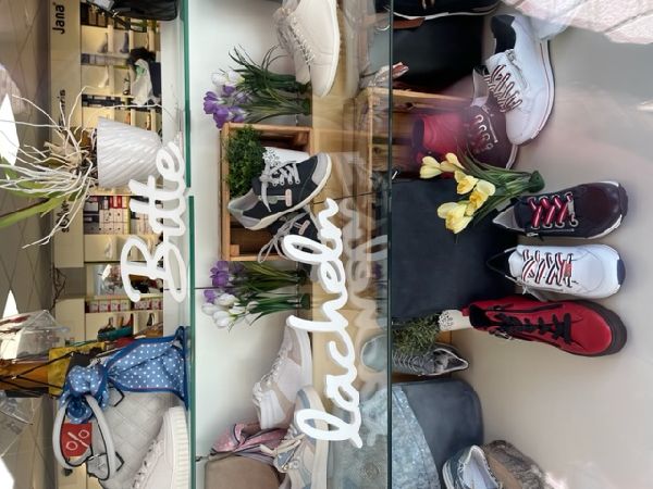 Schuhhaus Niese - GALLERY