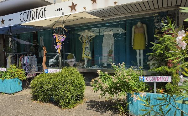 Second Hand & Boutique Courage deluxe - GALLERY
