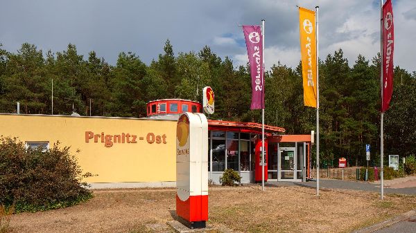 Serways Raststätte Prignitz Ost - GALLERY