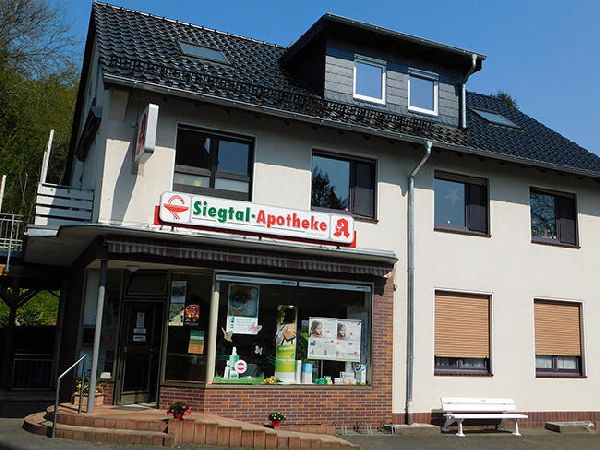 Siegtal-Apotheke - Aussenansicht der Siegtal-Apoth …