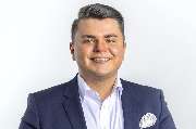 SIGNAL IDUNA Versicherung Marc Florian Carrle - Versicherungsagentur - SIGNAL IDUNA Bezirksdirektion Marc Florian Carrle in Kirchheim unter Teck - Auszubildender Benjamin Korac