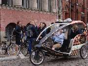 SO Begeistert Hamburg Rikscha und Stadtführungen - Moin und herzlich willkommen bei SO Begeistert Hamburg, deinem Reiseveranstalter für einzigartige Rikscha-Touren und Stadtführungen in Hamburg! Erlebe die Stadt auf entspannte und persönliche Weise mit un