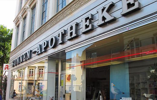 Sonnen-Apotheke - Aussenansicht der Sonnen-Apothek …