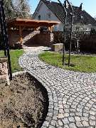 Spirkhofer GmbH Co. KG - Gehweg mit Granitkleinstein