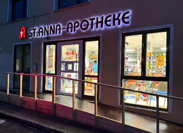 St. Anna-Apotheke - Aussenansicht der St. Anna-Apo …