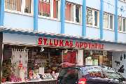 St. Lukas-Apotheke - Aussenansicht der St. Lukas-Apotheke