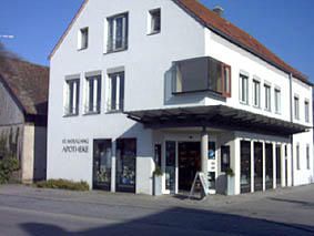 St. Wolfgang-Apotheke OHG - Aussenansicht der St.  …