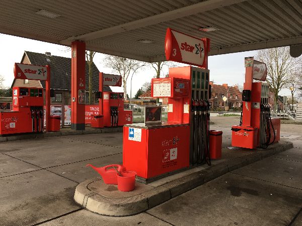 star Tankstelle - GALLERY