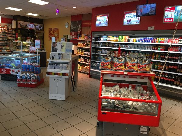 star Tankstelle - GALLERY