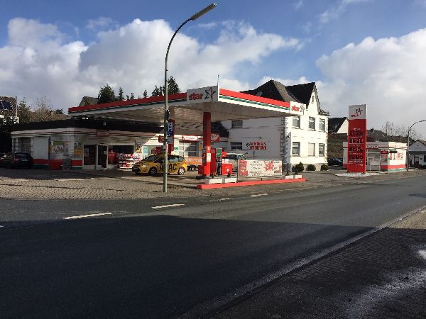 star Tankstelle - GALLERY