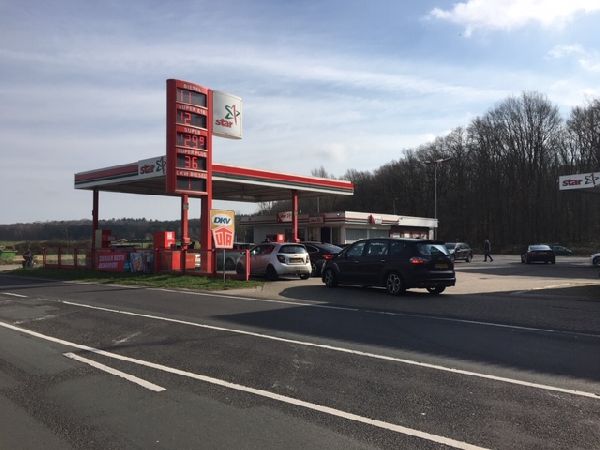 star Tankstelle - GALLERY
