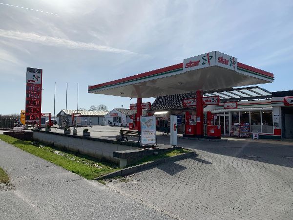 star Tankstelle - GALLERY