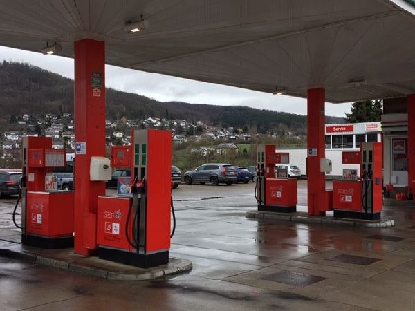 star Tankstelle - GALLERY