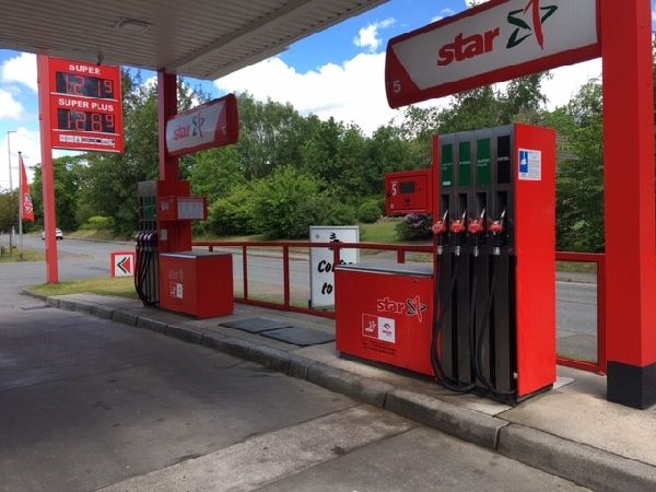 star Tankstelle - GALLERY