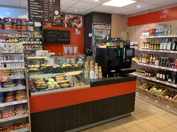 star Tankstelle - GALLERY