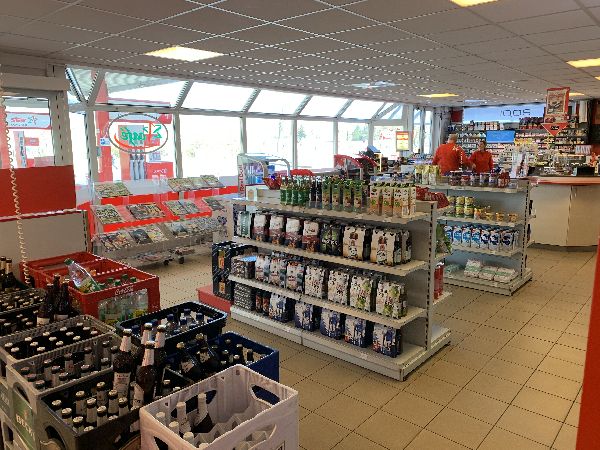 star Tankstelle - GALLERY