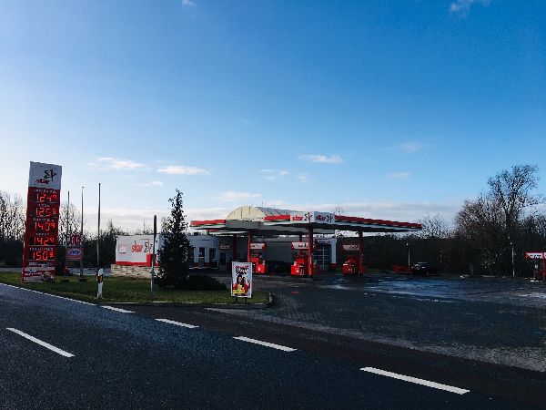 star Tankstelle - GALLERY