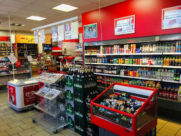 star Tankstelle - GALLERY