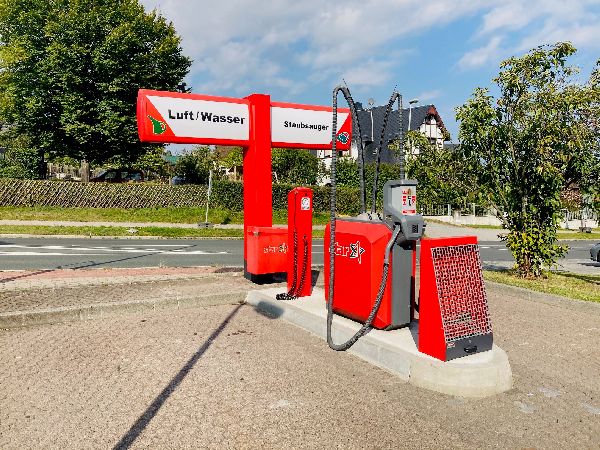 star Tankstelle - GALLERY