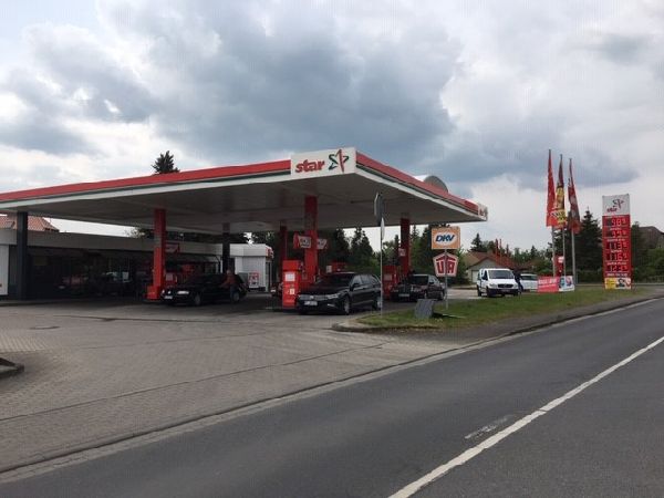 star Tankstelle - GALLERY