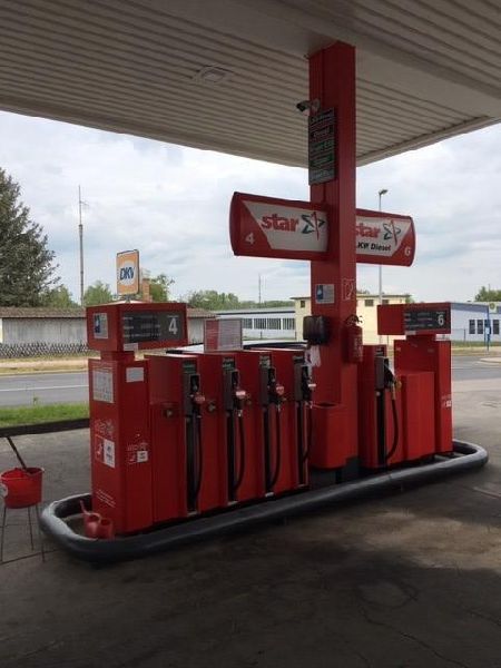 star Tankstelle - GALLERY