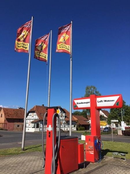 star Tankstelle - GALLERY