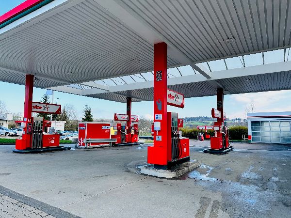 star Tankstelle - GALLERY