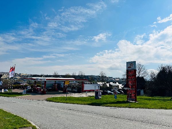 star Tankstelle - GALLERY