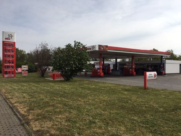 star Tankstelle - GALLERY