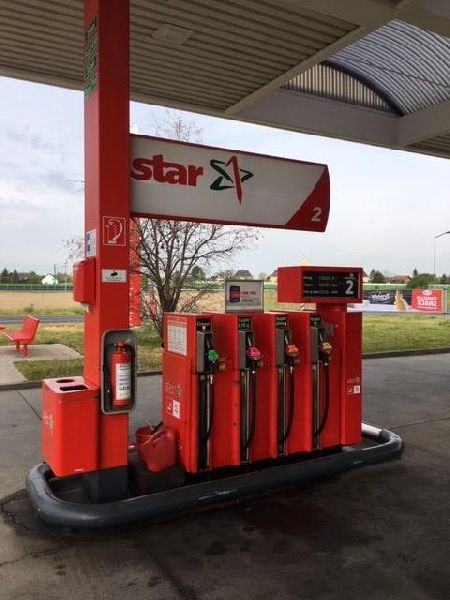 star Tankstelle - GALLERY