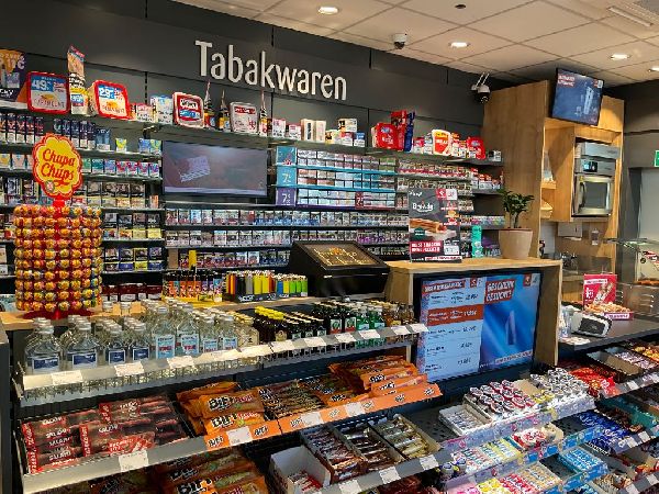 star Tankstelle - GALLERY