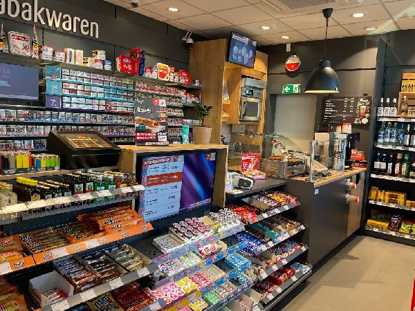 star Tankstelle - GALLERY