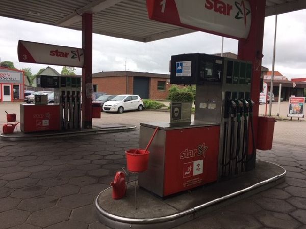 star Tankstelle - GALLERY