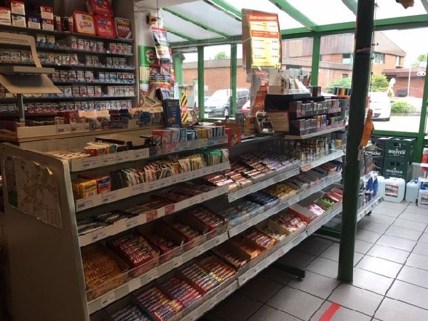 star Tankstelle - GALLERY