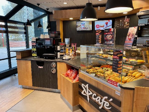 star Tankstelle - GALLERY