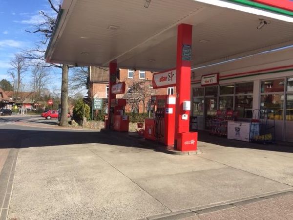 star Tankstelle - GALLERY