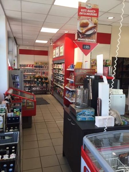 star Tankstelle - GALLERY