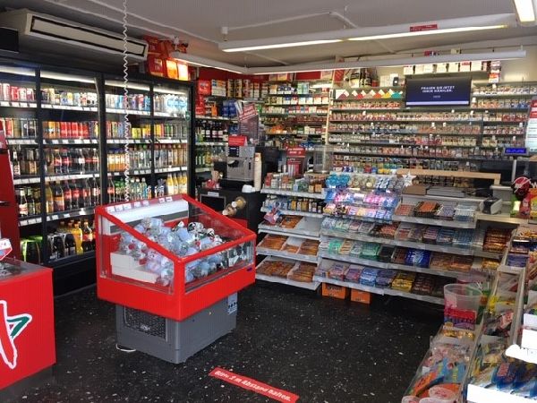 star Tankstelle - GALLERY