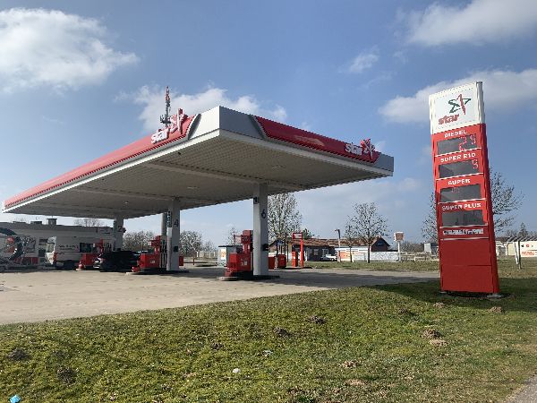 star Tankstelle - GALLERY