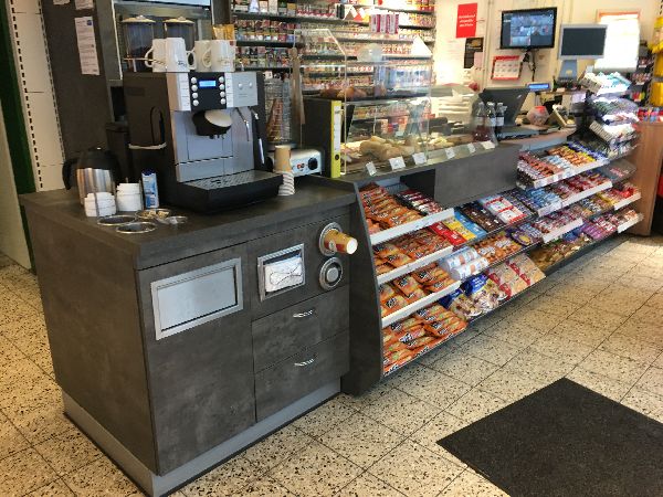 star Tankstelle - GALLERY