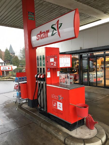 star Tankstelle - GALLERY