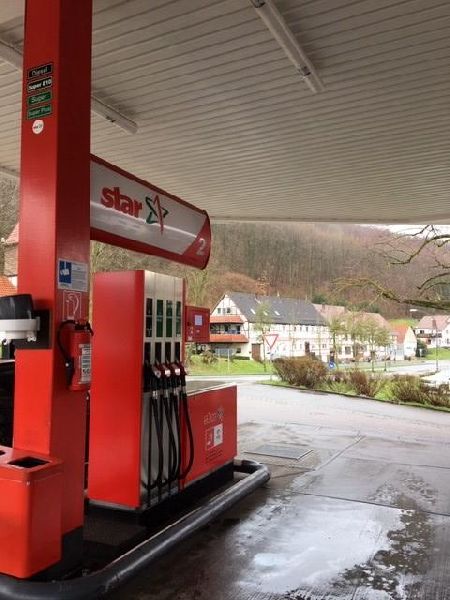 star Tankstelle - GALLERY