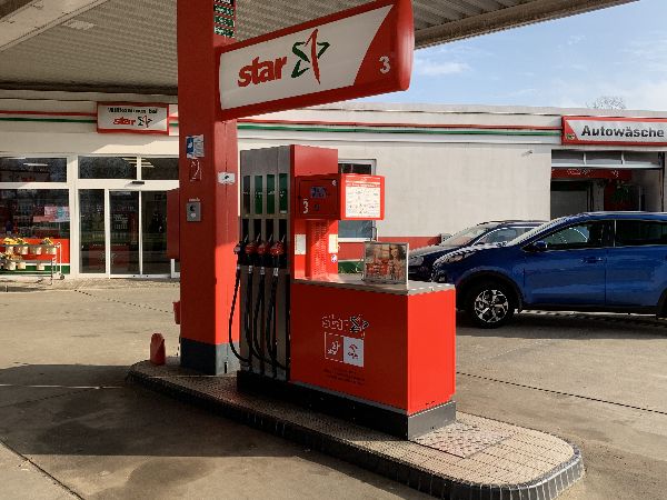star Tankstelle - GALLERY
